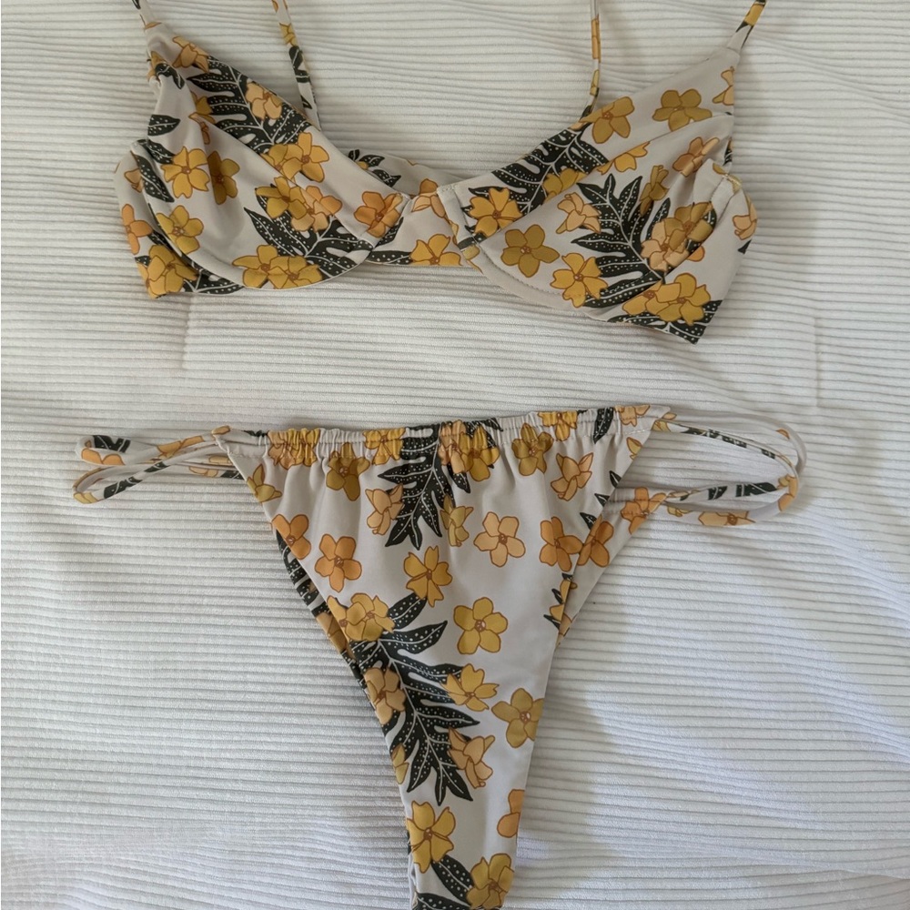 Benoa Puakenikeni Set